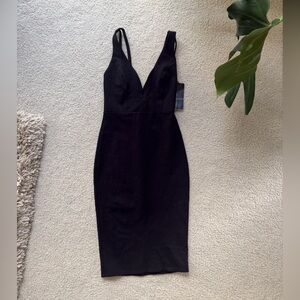 Lulu's Classic Black Dress
